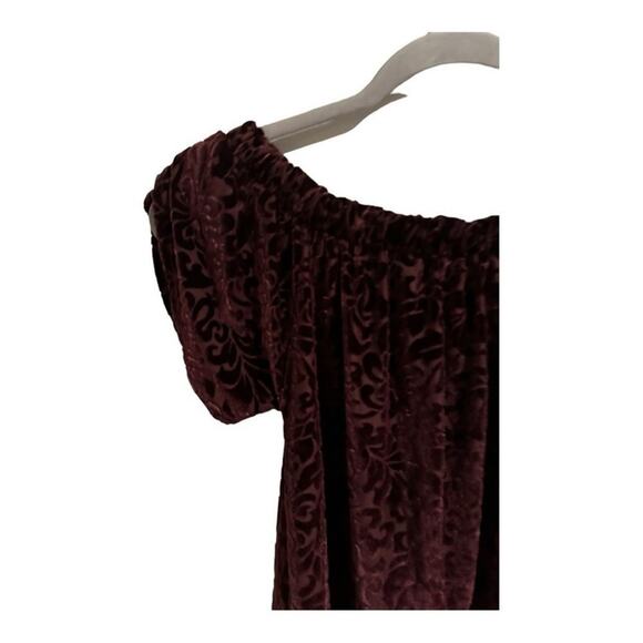 Hollister Red Velvet Soft Patterned Peasant Blouse - Women’s XS - Picture 8 of 14